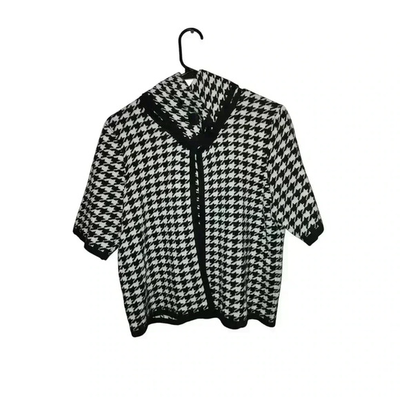 Alexandra Bartlett Sweaters - Alexandra Bartlett Top / Fur Collar Sweater / Size S